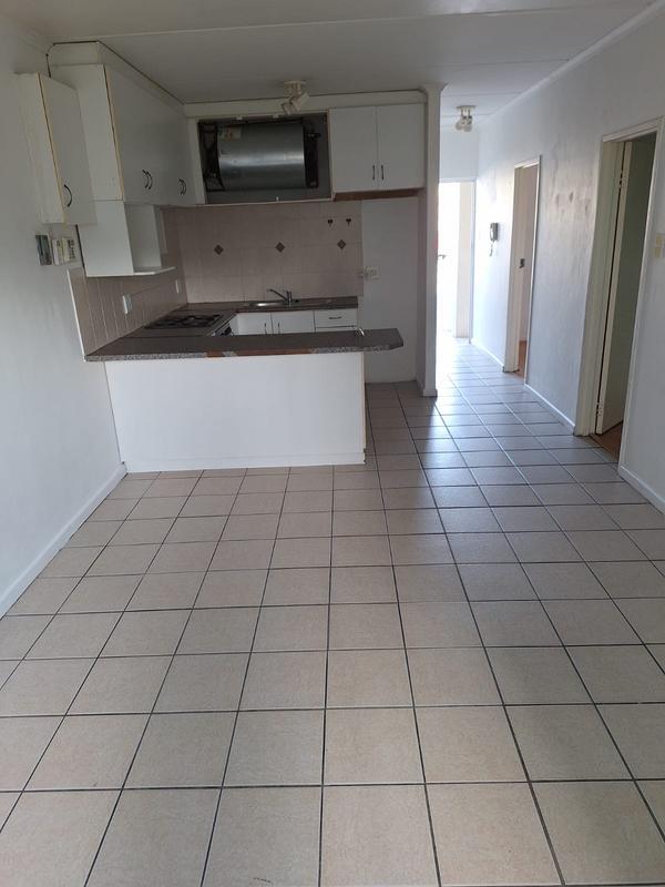 2 Bedroom Property for Sale in Kensington Western Cape